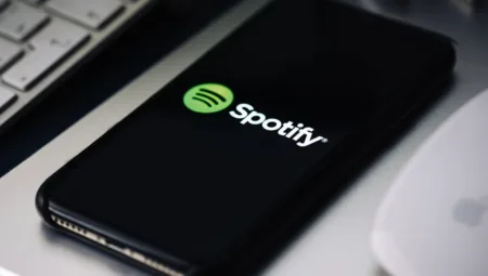 Apple, Spotify Connect kullanıcılarını şaşırttı!