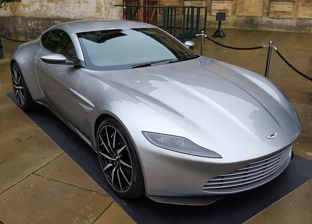 Aston Martin’den BMW’ye! James Bond filminin en hızlı arabaları listelendi