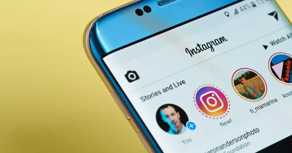 Instagram hikayesinde kolaj nasıl yapılır