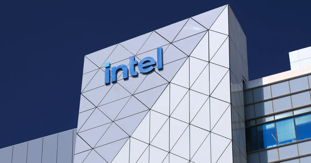Intel'in geleceği ne olacak! CEO Gelsinger'dan tasarruf stratejisi!