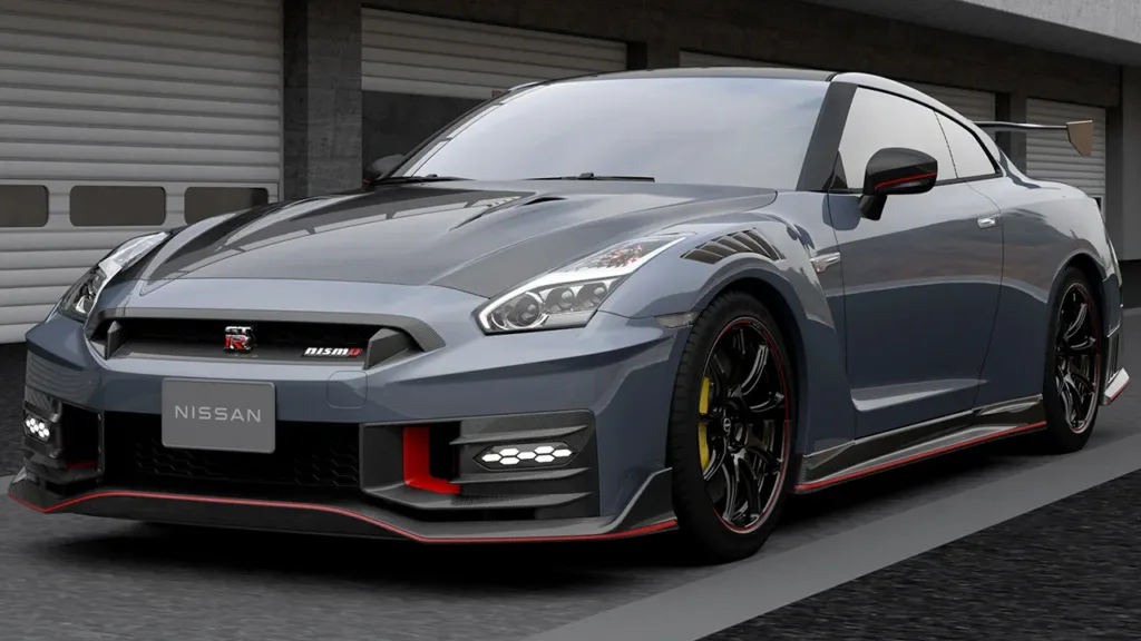 Nissan GT-R R35! 17 yıllık efsanenin sonu geliyor
