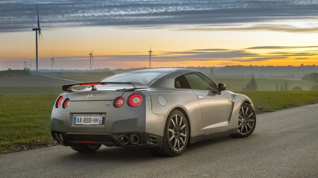 Nissan GT-R R35! 17 yıllık efsanenin sonu geliyor