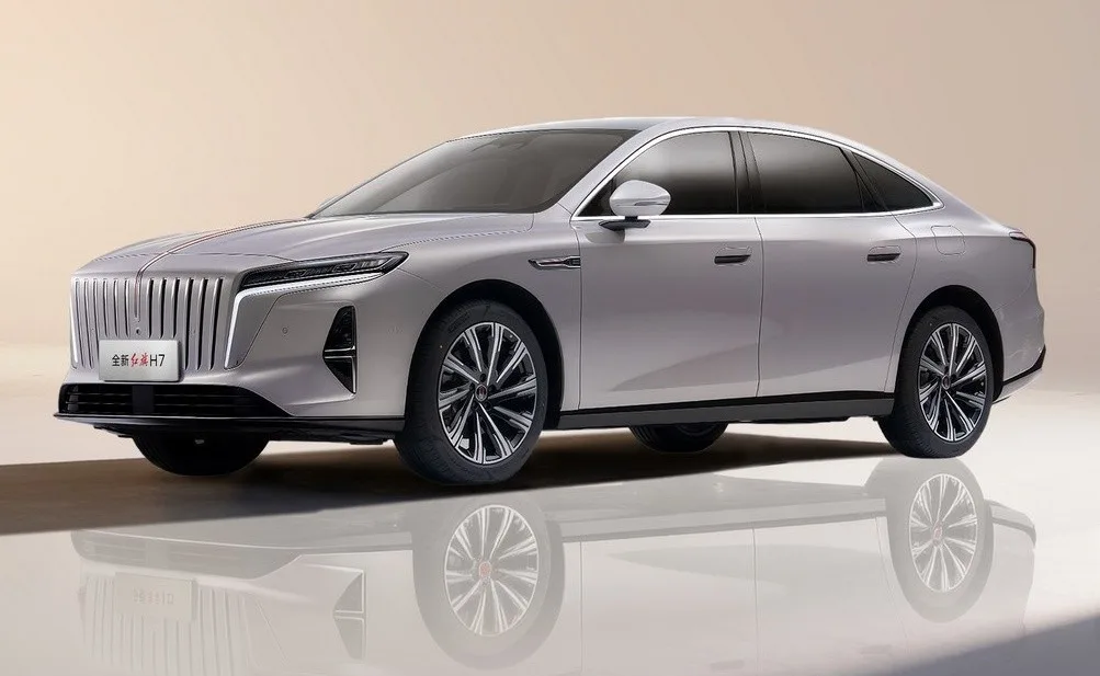 Çinli Hongqi H7 PHEV’den dünya menzil rekoru geldi!